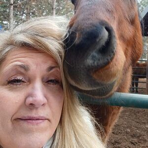 Meet your Posher, Cindy